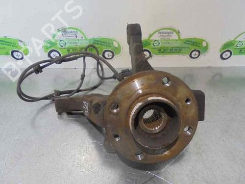 Used Left front steering knuckle NISSAN MICRA III (K12) 1.4 16V (88 hp) 2225685
