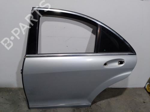 Left rear door MERCEDES-BENZ S-CLASS (W221, V221) S 320 CDI A2217300305
