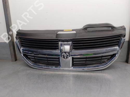 Used Grille DODGE JOURNEY 2.0 CRD (140 hp) 18644004