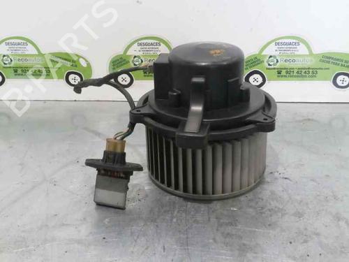 Used Heater blower motor KIA CARENS II MPV (FJ) 2.0 CRDi (113 hp) 2065670