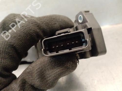 Pedal PEUGEOT 208 II (UB_, UP_, UW_, UJ_) 1.2 PureTech 100 | BP19038268I4 