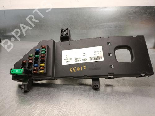 Used Fuse box OPEL VECTRA C GTS (Z02) 3.0 CDTI (F68) (177 hp) 19408399