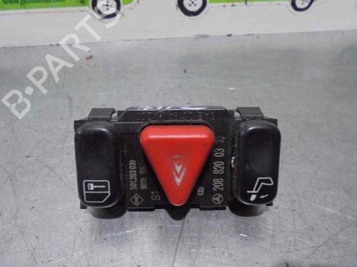 Used Warning switch MERCEDES-BENZ CLK (C208) CLK 230 Kompressor (208.347) (193 hp) 3471037