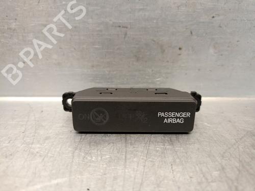 Used Display monitor HONDA HR-V (RU) 1.6 i-DTEC (RU8) (120 hp) 19687700