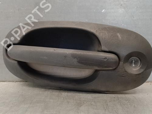 Used Front left exterior door handle CHRYSLER VOYAGER / GRAND VOYAGER III (GS_, NS_) 2.4 i (151 hp) 18353864