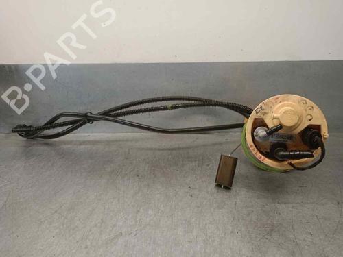 Used Fuel pump BMW 5 (E60) 530 d (235 hp) 18880689