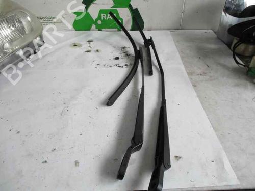 Used Front windshield wiper arm CITROËN C5 II (RC_) 2.0 HDi (RCRHRH) (136 hp) 3471133