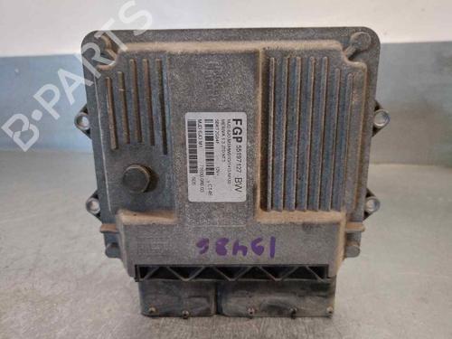 Used Engine control unit (ECU) OPEL MERIVA A MPV (X03) 1.3 CDTI (E75) (69 hp) 18153200