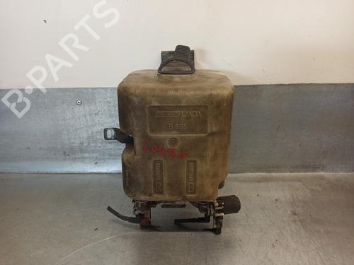 Used Windscreen washer tank FIAT UNO (146_, 158_) 1.3 Turbo i.e. (101 hp) 17959226
