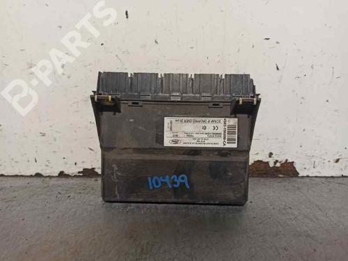Used Comfort control module Comfort control module FORD FIESTA V (JH_, JD_) 1.4 TDCi (68 hp) 5223752 5223752