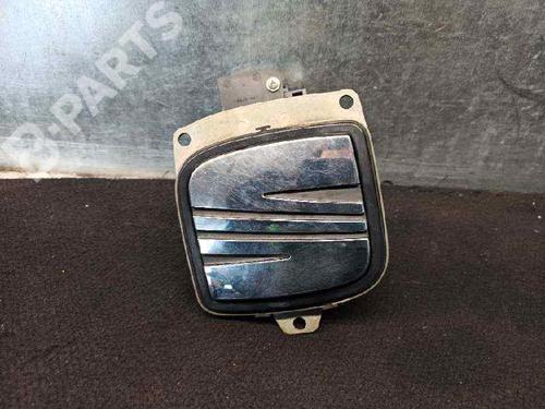 Used Tailgate handle Tailgate handle SEAT CORDOBA (6L2) 1.9 SDI (64 hp) 7518817 7518817