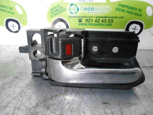 Venstre bagtil invendig håndtag TOYOTA AVENSIS Estate (_T25_) 2.0 D-4D (CDT250_, CDT250R) (116 hp) 3215407