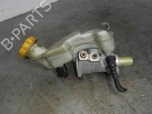 Used Brake master cylinder FORD FIESTA V (JH_, JD_) 1.4 TDCi (68 hp) 2115128