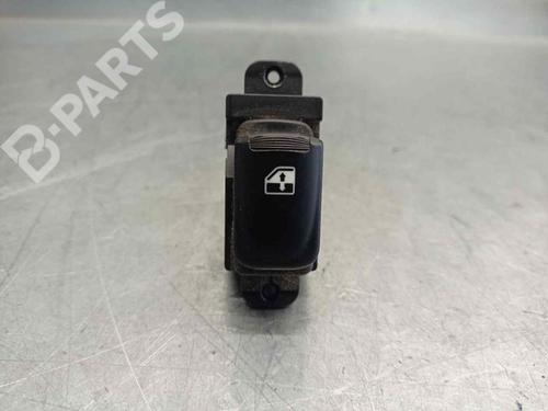 Used Right rear window switch Right rear window switch HYUNDAI ACCENT III Saloon (MC) 1.4 GL (97 hp) 9577313 9577313