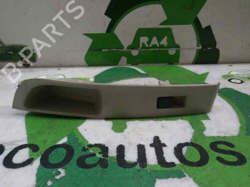Used Right front window switch NISSAN MICRA III (K12) [2002-2010]  2073522