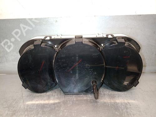 Used Instrument cluster SUZUKI GRAND VITARA II (JT, TE, TD) 1.9 DDiS All-wheel Drive (JT419, TD44, JB419WD, JB419XD,... (129 hp) 19724441