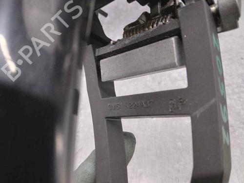 Front left exterior door handle FORD KUGA I 2.0 TDCi | BP18323444C128