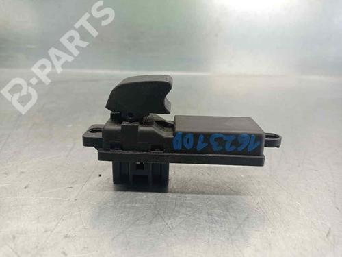 Used Right front window switch Right front window switch MAZDA 2 (DE_, DH_) 1.3 (DE3FS) (75 hp) 10543596 10543596