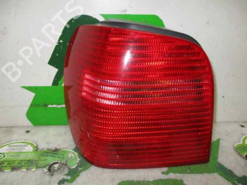 Venstre baglygte VW POLO (6N2) 1.0 (50 hp) 2298411