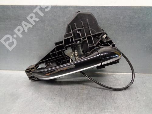 Used Front right exterior door handle Front right exterior door handle MERCEDES-BENZ M-CLASS (W164) ML 320 CDI 4-matic (164.122) (224 hp) 8696949 8696949