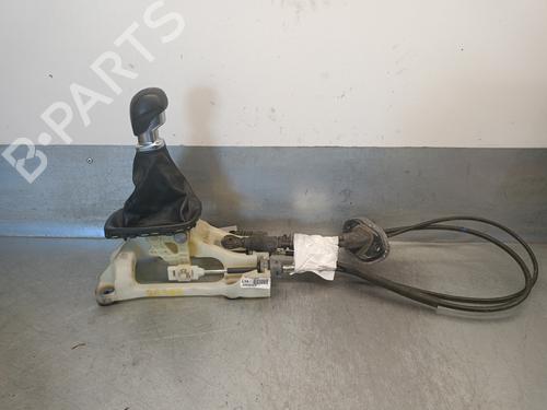 Used Gear lever HYUNDAI i30 (FD) 1.6 CRDi (90 hp) 18460590