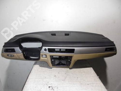 Used Dashboard Dashboard BMW 3 (E90) 320 d (177 hp) 8382557 8382557