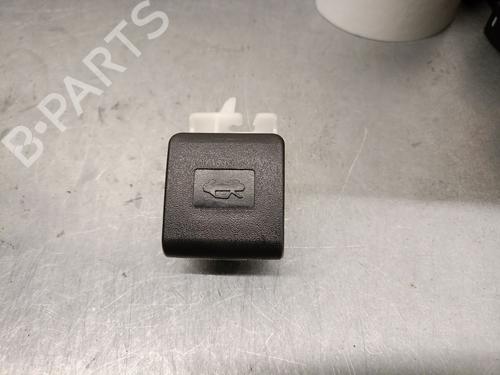 Used Hood lock TOYOTA COROLLA Hatchback (_E21_, _EA1_, _EH1_) 1.8 Hybrid (ZWE211) (98 hp) 19699119