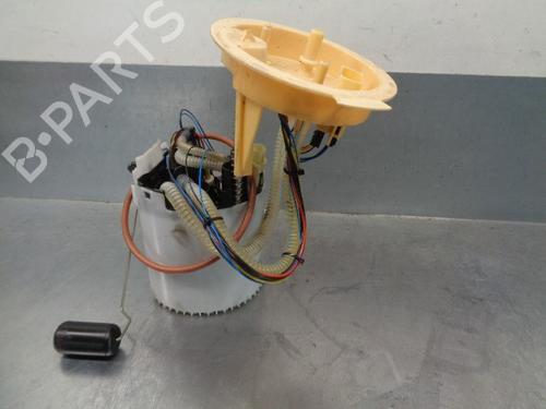 Used Fuel pump VOLVO XC60 II (246) B4 Mild-Hybrid (197 hp) 18320542