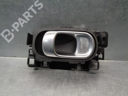 Used Front right interior door handle Front right interior door handle CITROËN C4 CACTUS 1.6 BlueHDi 100 (99 hp) 8924548 8924548