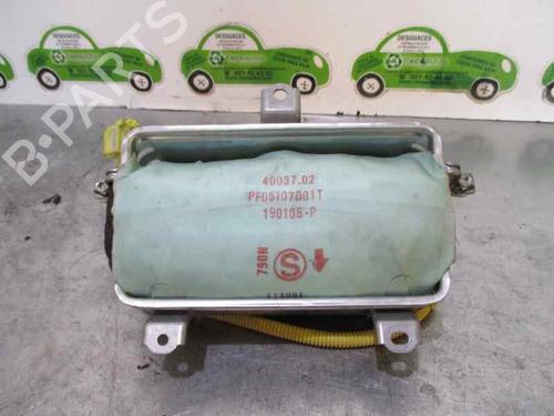 Used Passenger airbag TOYOTA COROLLA (_E12_) 1.4 D (NDE120_, NDE120R) (90 hp) 2050740