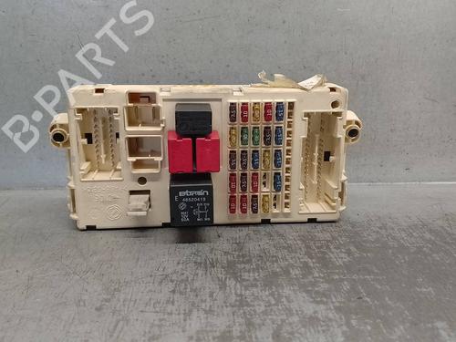 Used Fuse box FIAT PUNTO (188_) 1.4 (95 hp) 17429357
