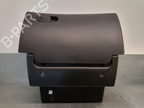 Used Glove box OPEL VECTRA B (J96) 1.6 i 16V (F19) (100 hp) 18880526