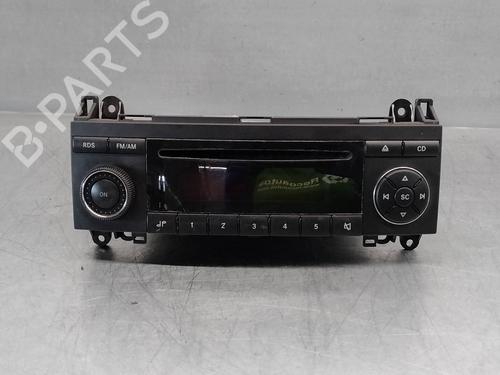 Used Radio MERCEDES-BENZ B-CLASS Sports Tourer (W245) B 200 CDI (245.208) (140 hp) 18673795