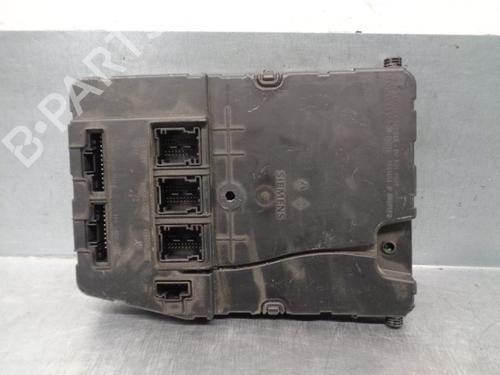 Fuse box RENAULT MEGANE II Saloon (LM0/1_) 1.9 dCi (131 hp) 17751518