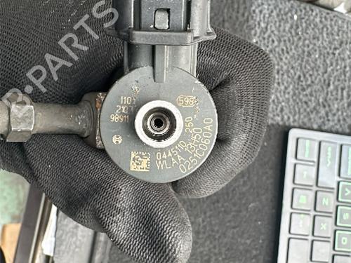 Used Injector FORD RANGER (ET) 2.5 TDCi 4x4 (143 hp) 18323000