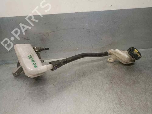 Used Brake master cylinder FORD FIESTA VI (CB1, CCN) [2008-2017]  18569715