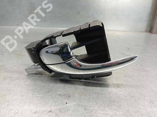 Used Rear left interior door handle Rear left interior door handle JAGUAR X-TYPE I (X400) 2.0 D (130 hp) 8899624 8899624