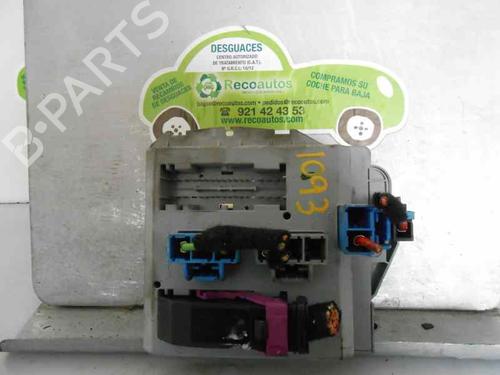 Used Fuse box IVECO DAILY IV Van 35C12 V, 35C12 V/P, 35S12 V, 35S12 V/P (116 hp) 12187951