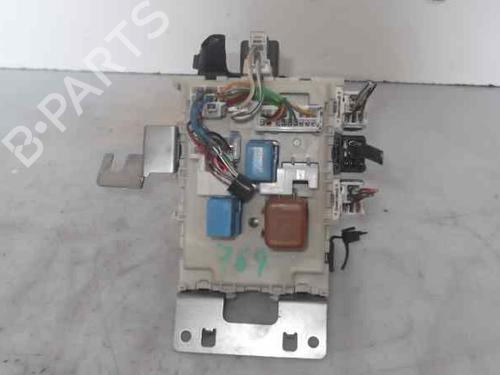Used Fuse box NISSAN ALMERA TINO (V10) 2.0 (136 hp) 2305403