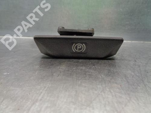 Used Hand brake Hand brake MERCEDES-BENZ C-CLASS (W202) C 220 D (202.121) (95 hp) 9965704 9965704
