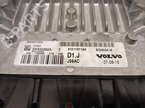 Engine control unit (ECU) VOLVO V50 (545) 2.0 D | BP18945863M57 