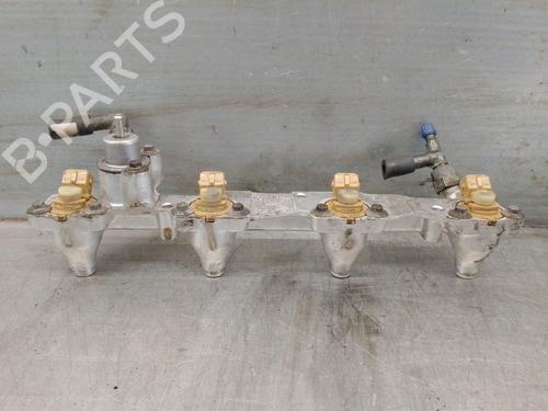 Used Injection rail FORD MONDEO I (GBP) [1993-1996]  18880726