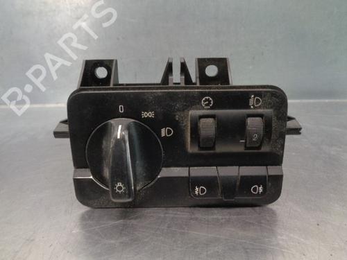 Used Headlight switch BMW 3 (E46) 318 d (116 hp) 18266220