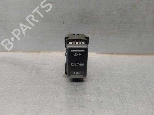 Used Switch INFINITI QX70 3.7 AWD (320 hp) 18257297