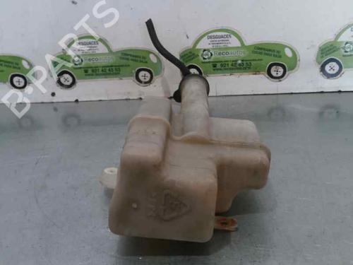 Used Windscreen washer tank HYUNDAI SONATA IV (EF) [1998-2005]  7447978