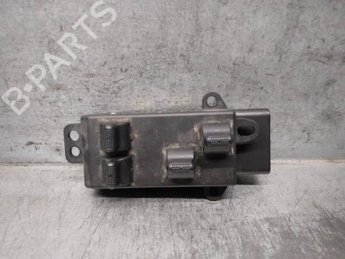 Raamschakelaar links voor CHRYSLER VOYAGER IV (RG, RS) 2.4 (147 hp) 17958647