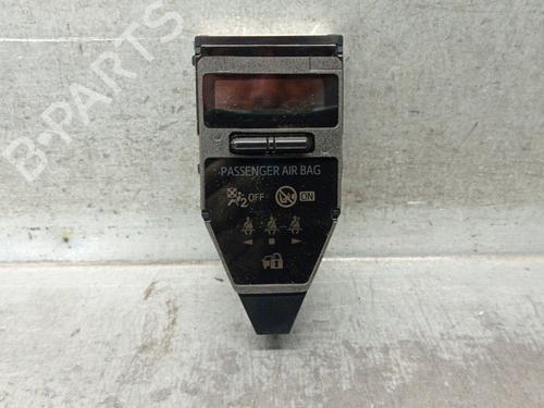 Used Display monitor TOYOTA AURIS Estate (_E18_) 1.8 Hybrid (ZWE186_, ZWE186R, ZWE186H) (136 hp) 19637292