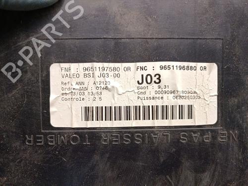 Fuse box PEUGEOT 307 Break (3E) 2.0 HDI 110 | BP19677844E1 