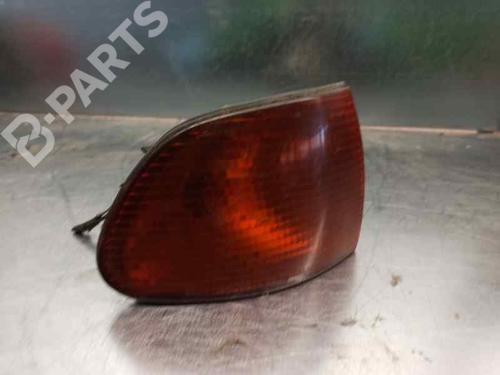 right-front-indicator-bmw-7-e38-725-tds-63138352136-1994-1995-1996-1997-1998-1999-2000-2001-5656393 main image