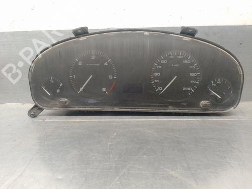 Used Instrument cluster PEUGEOT 406 (8B) 2.0 HDI 90 (90 hp) 17898454
